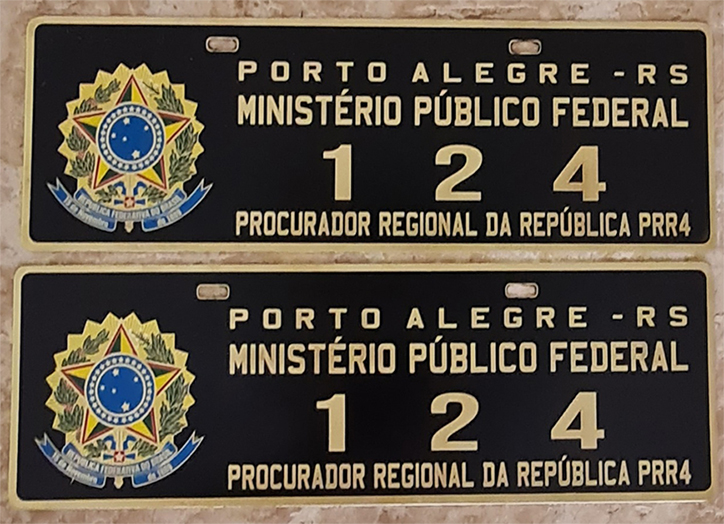 Placa de Carro em Bronze Fundido